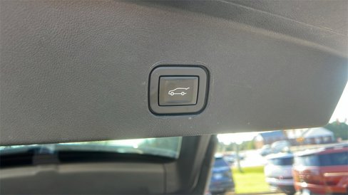 Used 2023 Cadillac Lyriq 2WD image 10