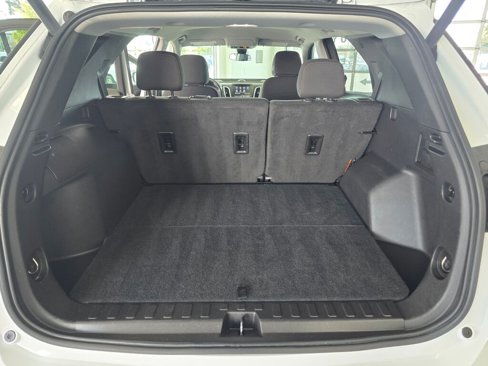 Used 2024 Chevrolet Equinox LT image 17