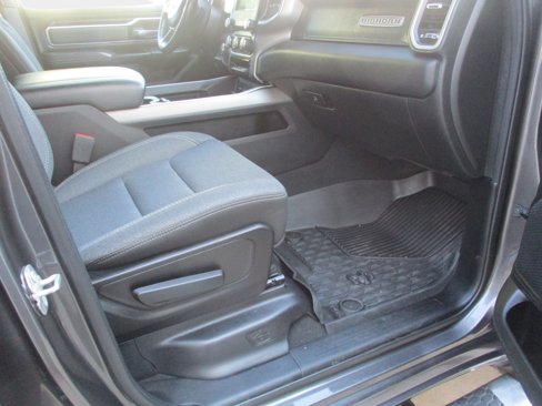 Used 2019 RAM 1500 Big Horn image 18