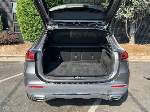Used 2021 Mercedes-Benz GLA 250 w/ Premium Package image 16