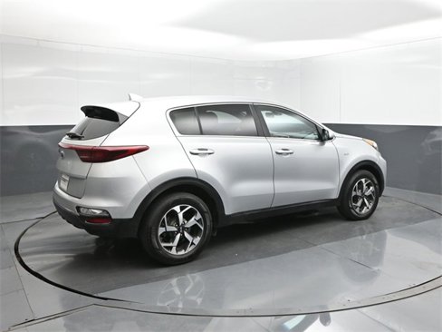 Used 2020 Kia Sportage LX image 15