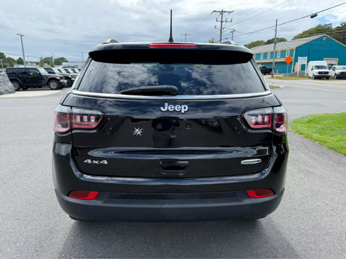 Used 2022 Jeep Compass Latitude image 7