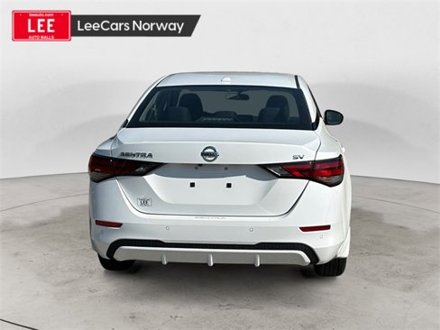 Used 2022 Nissan Sentra SV w/ All-Weather Package image 4
