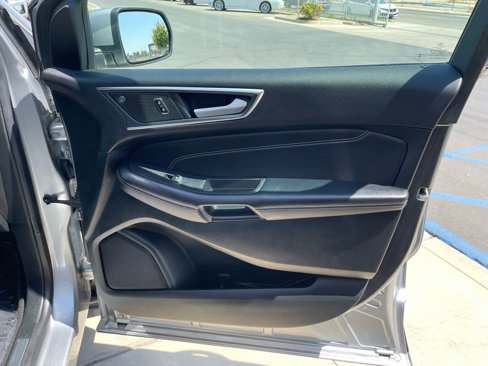Used 2023 Ford Edge Titanium image 17