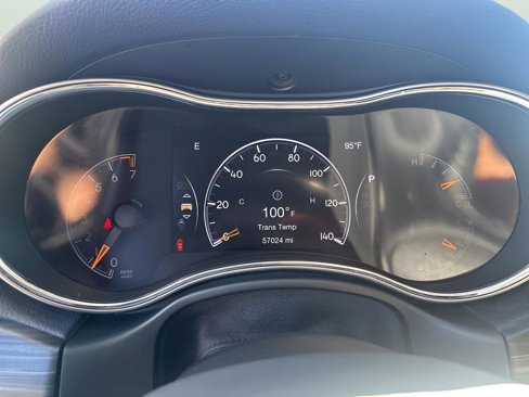 Certified 2020 Jeep Grand Cherokee Limited w/ Luxury Group II image 30