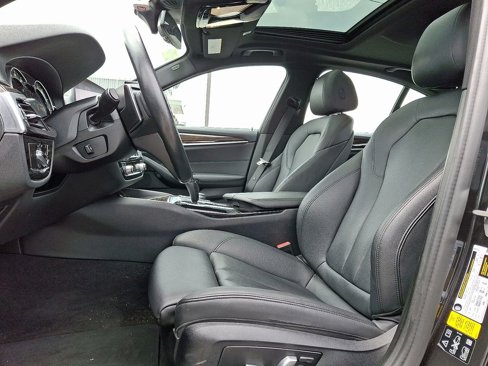 Used 2019 BMW 530i xDrive w/ Convenience Package image 12
