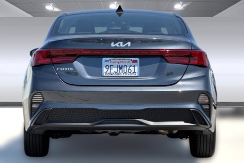 Used 2023 Kia Forte LXS w/ LXS Technology Package image 8