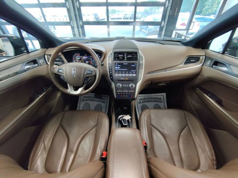 Used 2017 Lincoln MKC Reserve image 11