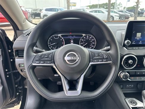 New 2025 Nissan Sentra SV image 13