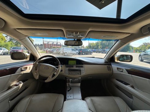Used 2010 Toyota Avalon XL image 17