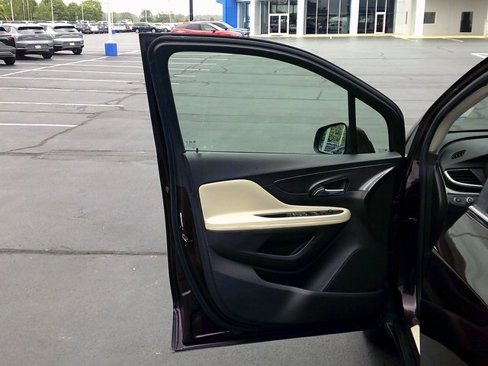 Used 2018 Buick Encore Preferred image 16