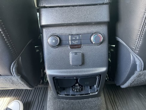 Used 2017 Ford Explorer XLT w/ Equipment Group 202A image 23
