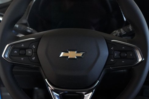 New 2025 Chevrolet Trax LT w/ Driver Confidence Package image 8