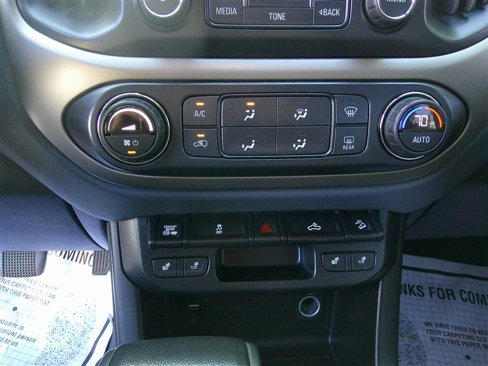 Used 2017 Chevrolet Colorado Z71 image 15