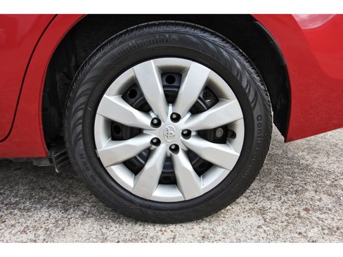 Used 2014 Toyota Corolla LE image 32