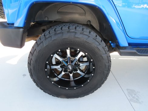 Used 2016 Jeep Wrangler Unlimited Sahara image 11