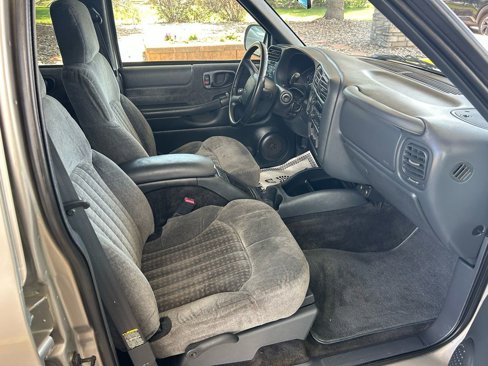 Used 2002 Chevrolet Blazer LS w/ Preferred Equipment Group image 20
