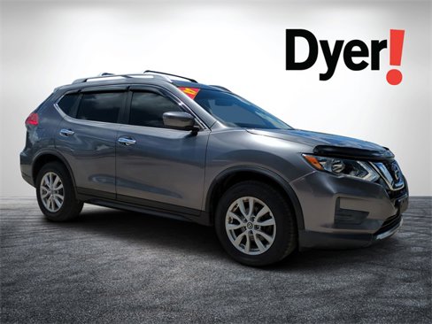 Used 2017 Nissan Rogue SV image 1