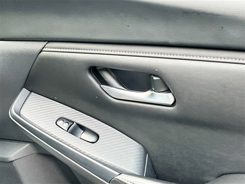 Certified 2023 Nissan Sentra SV image 31