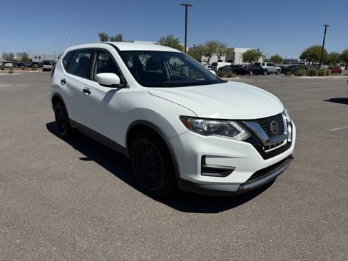 Used 2017 Nissan Rogue S image 4