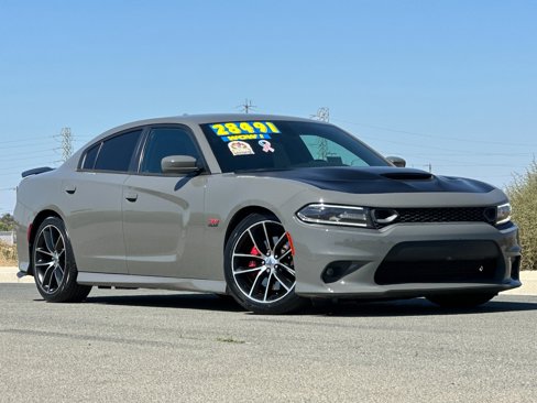 Used 2017 Dodge Charger R/T Scat Pack image 2