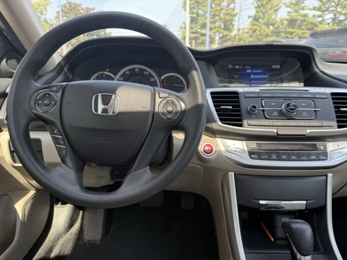 Used 2015 Honda Accord EX image 19