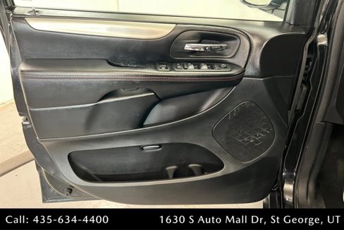 Used 2019 Dodge Grand Caravan GT image 14