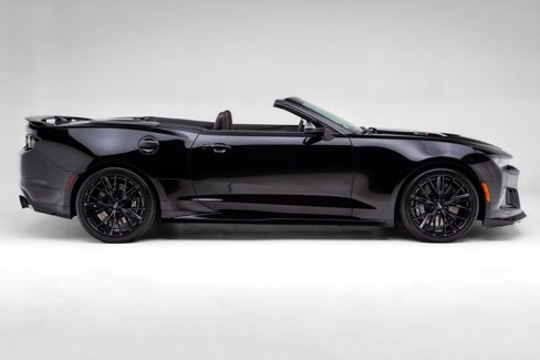Used 2022 Chevrolet Camaro ZL1 image 2