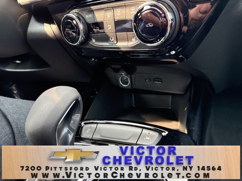 New 2025 Chevrolet Trax LT w/ Driver Confidence Package image 23