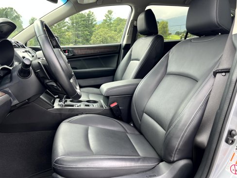 Used 2018 Subaru Outback 2.5i Limited image 9