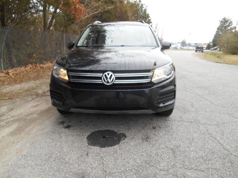 Used 2016 Volkswagen Tiguan S image 3