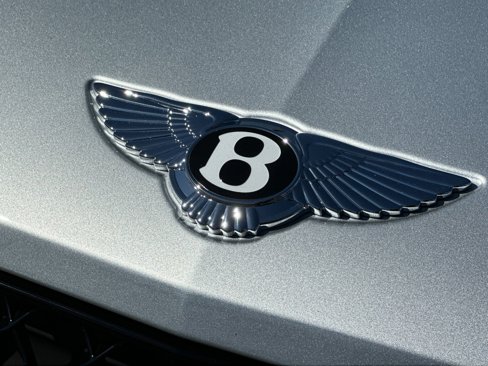 New 2025 Bentley Bentayga image 30