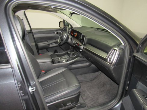 Used 2024 Kia Sorento EX w/ Panoramic Sunroof Package image 26