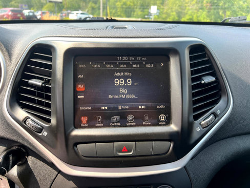 Used 2014 Jeep Cherokee Latitude w/ Cold Weather Group image 21