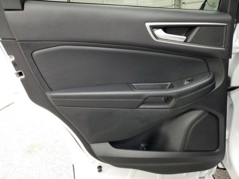 Used 2024 Ford Edge SEL image 10