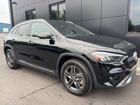 Used 2025 Mercedes-Benz GLA 250 4MATIC image 21