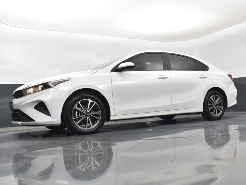 Used 2023 Kia Forte LXS image 37
