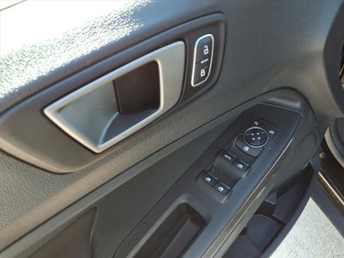 Used 2021 Ford EcoSport SE w/ SE Convenience Package image 20