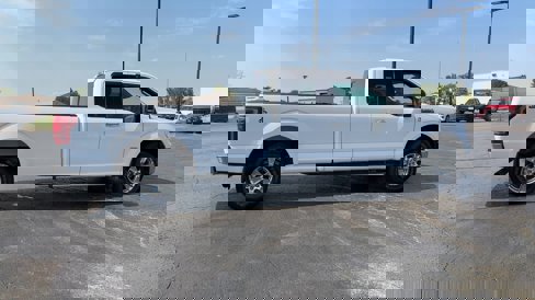 Used 2016 Ford F150 XLT w/ Equipment Group 302A Luxury image 9
