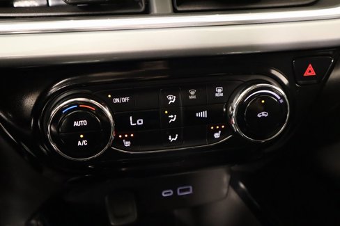 Used 2024 Chevrolet Trax LT w/ Driver Confidence Package image 7