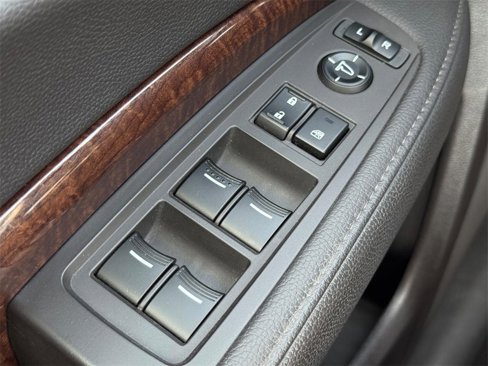 Used 2020 Acura MDX SH-AWD image 20
