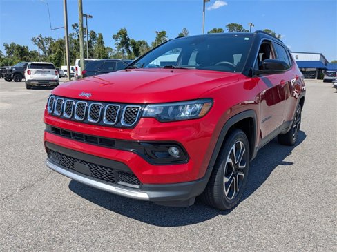 Used 2023 Jeep Compass Limited image 8