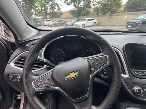 Used 2024 Chevrolet Malibu LT image 34