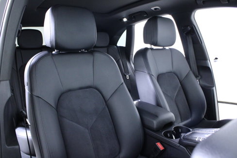 Used 2017 Porsche Macan image 19