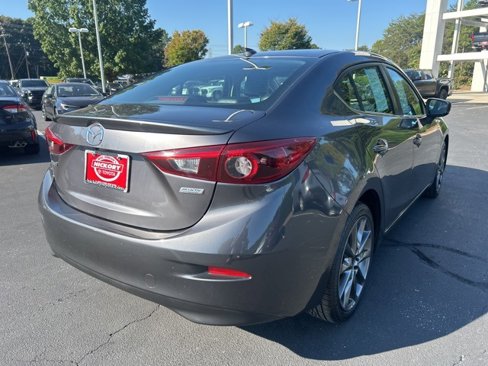 Used 2018 MAZDA MAZDA3 Grand Touring w/ Premium Equipment Package image 5