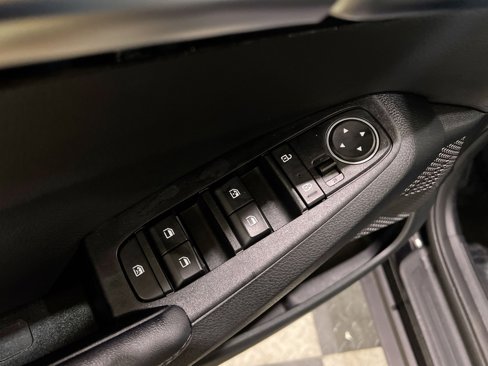 Used 2022 Kia Seltos EX image 29