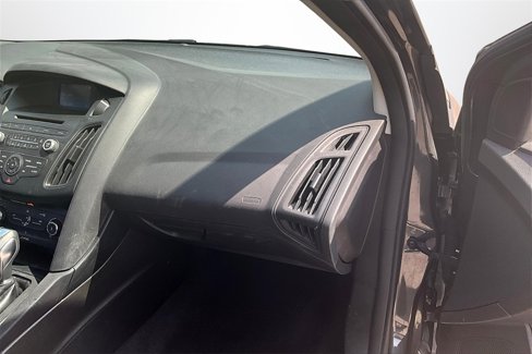 Used 2016 Ford Focus SE image 26