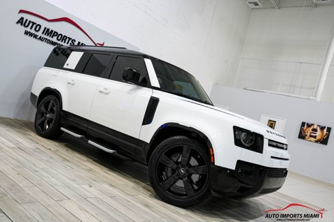 Used 2023 Land Rover Defender 110 X-Dynamic SE image 29