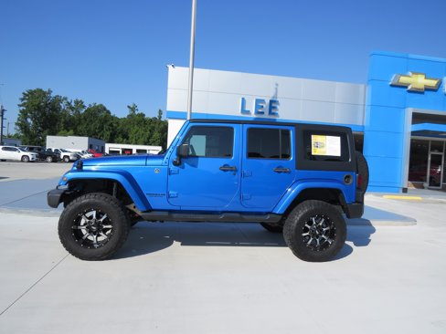 Used 2016 Jeep Wrangler Unlimited Sahara image 2