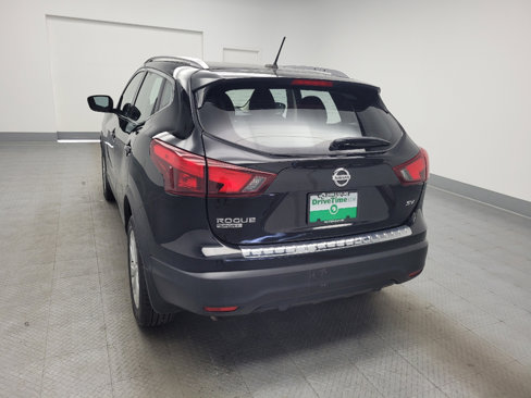 Used 2018 Nissan Rogue Sport SV image 6